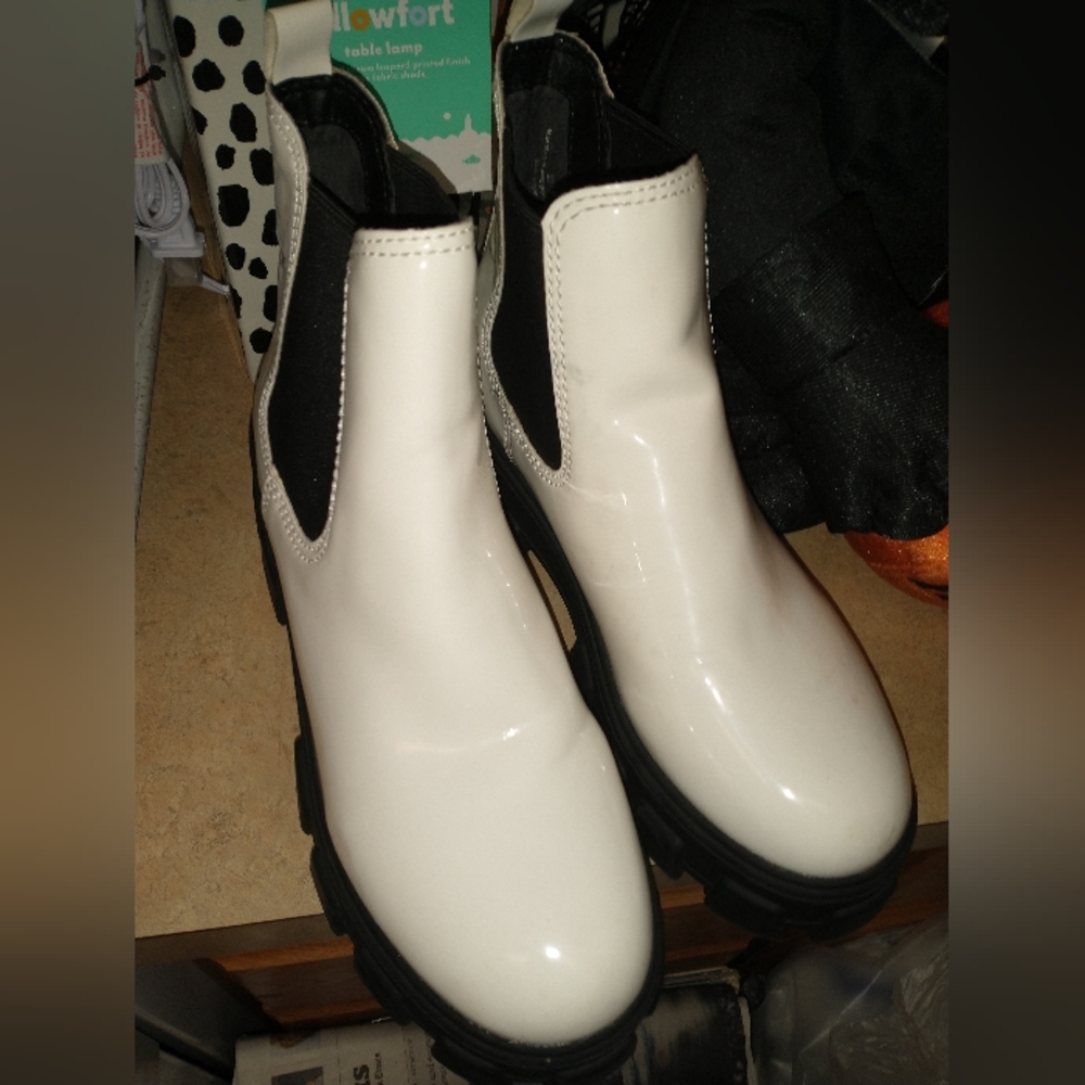 Ladies boots - Picture 6 of 6
